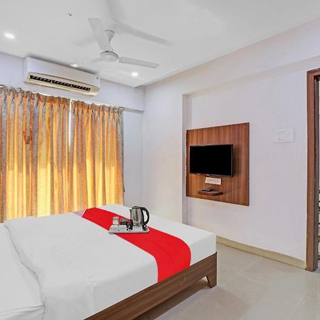 Oyo Flagship Hotel Residency Silvassa Eksteriør billede